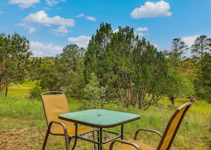 Holiday home Quiet Retreat Near Lakes, Hiking & Hunting! *